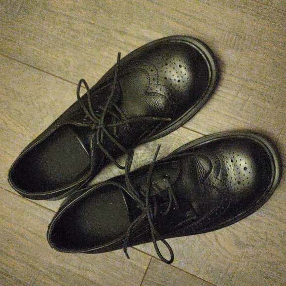 Dr Martens Black Leather Brogue Shoes #3989 - Picture 1 of 12